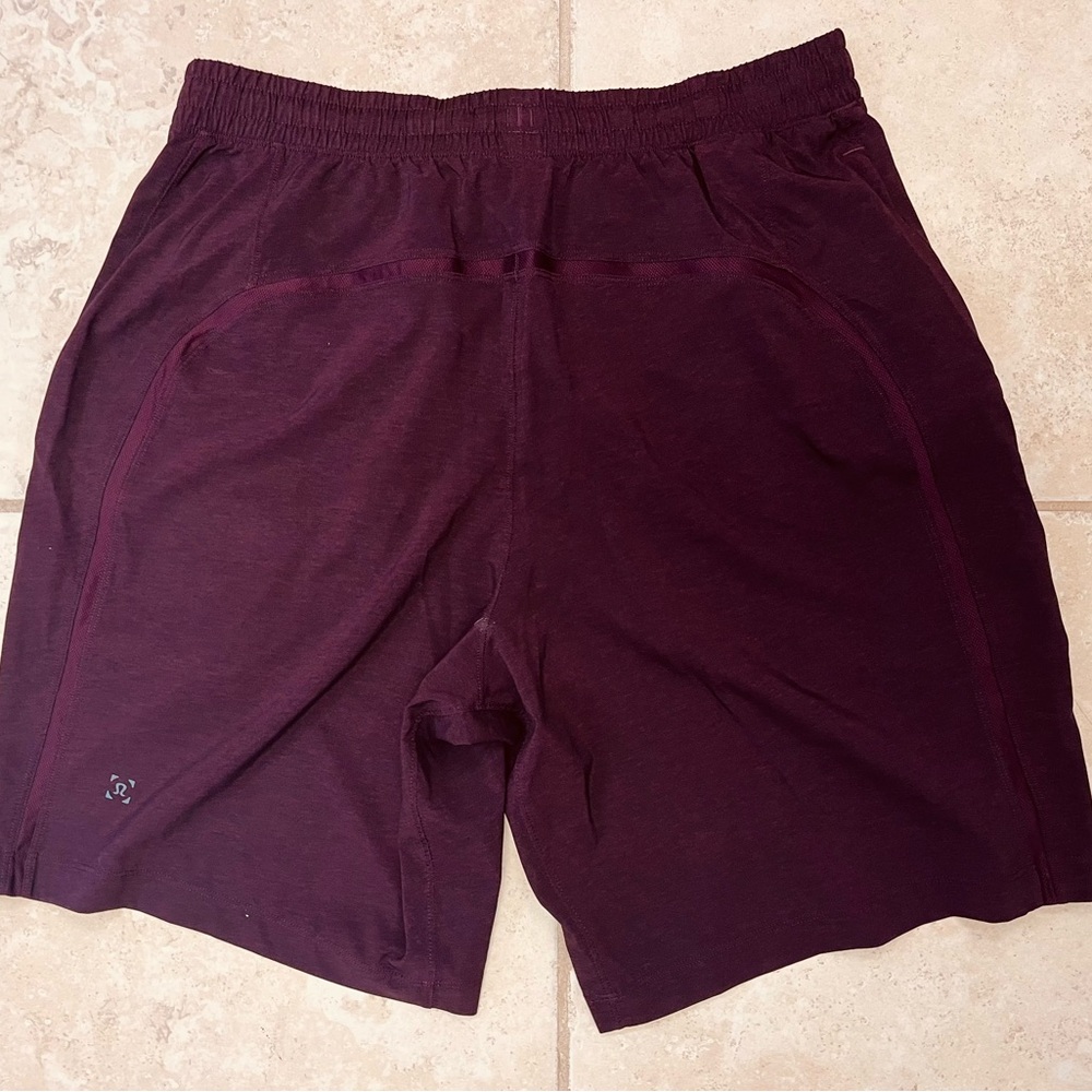 Lululemon men’s shorts. MED eggplant Heather Unlined